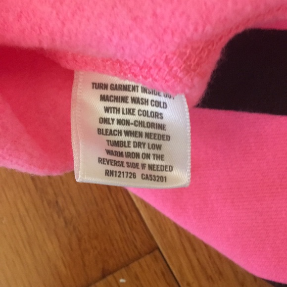 NEW Aero Neon Animal Print Graphic Crop Sweatshirt - Picture 7 of 7